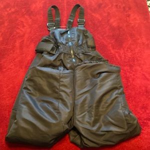 Cat & Jack Snow Bibs Size 5T Black